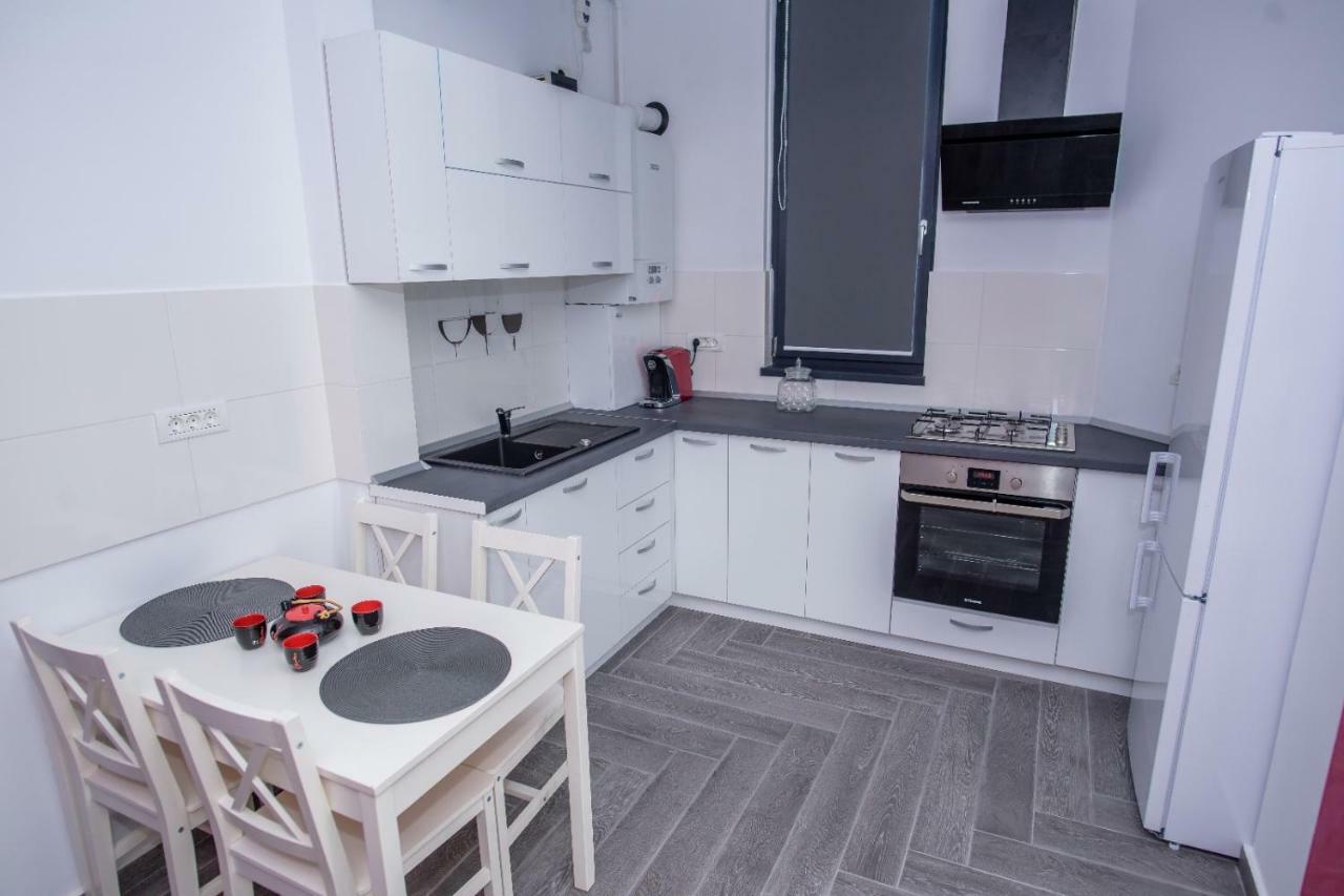 Ferienwohnung Apartament George Mamaia Năvodari Exterior foto